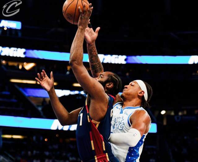 世界杯视频平台-空砍30+6+8！哈登成骑士第一，米切尔该清醒了，队记赛后不满发声