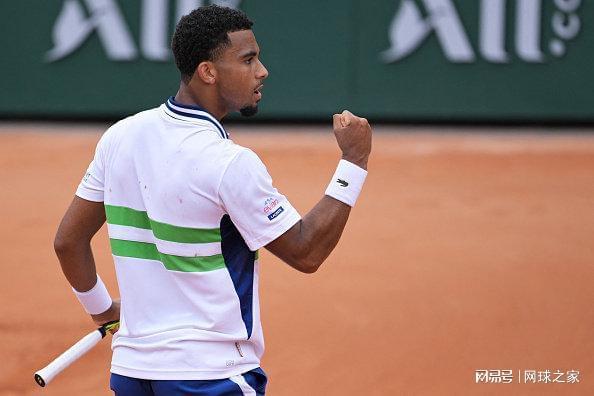 世界杯回放下载-IW男单第三轮下半区前瞻：兹维过关无虞，辛纳再会沙波！